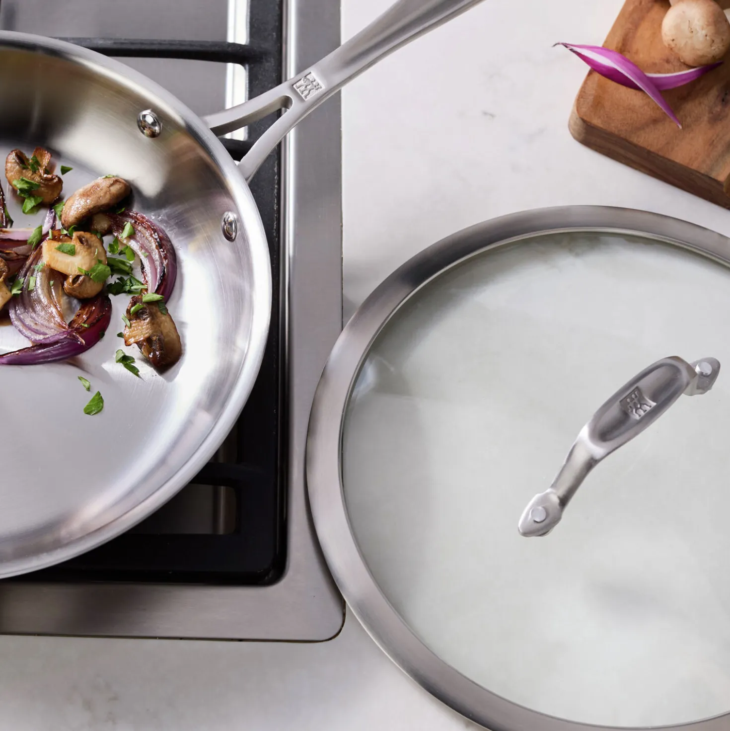 3 Ply, 9.5-inch, 18/10 Stainless Steel, Frying Pan With Glass Lid