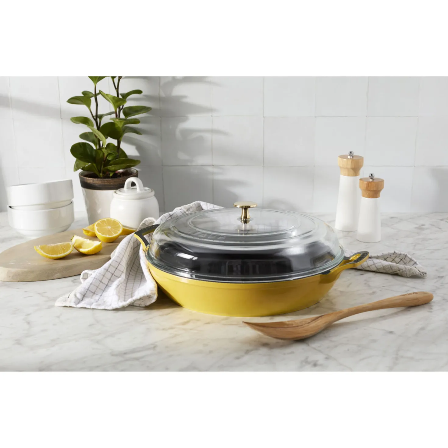3.5 qt, Braiser With Glass Lid, Citron