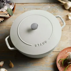 5.25 qt, Essential French Oven, white truffle