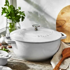 3.75 qt, Essential French Oven, pure-white