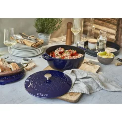 3.75 qt, Essential French Oven Lilly Lid, dark blue