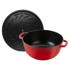 5.25 qt, Essential French Oven with Horse Lid, cherry
