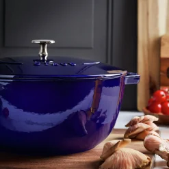 5.25 qt, Essential French Oven, dark blue