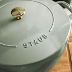 5.25 qt, Essential French Oven , eucalyptus