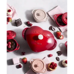 1.75 qt, Heart, Dutch Oven, Cherry
