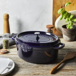 5.75 qt, Oval, Dutch Oven, Dark Blue