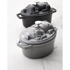 1.1 qt, Oval, Pig Dutch Oven, Graphite Grey