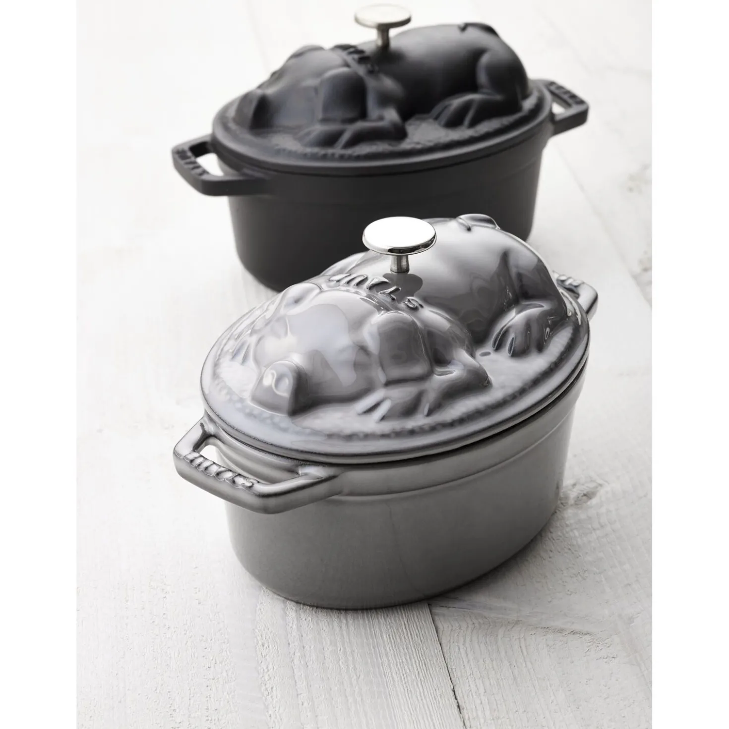 1.1 qt, Oval, Pig Dutch Oven, Graphite Grey
