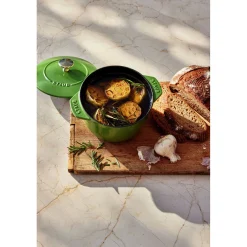 1.5 qt, Petite French Oven, pistachio
