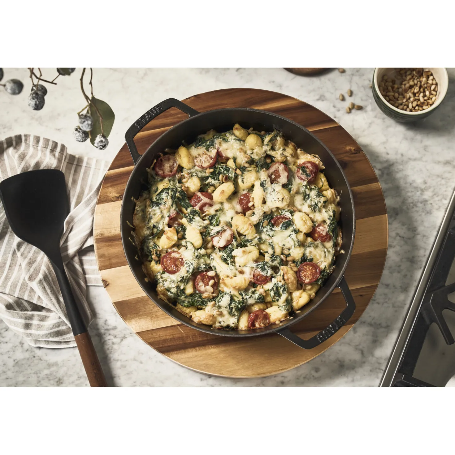 7 qt, Round, Dutch Oven, Black Matte