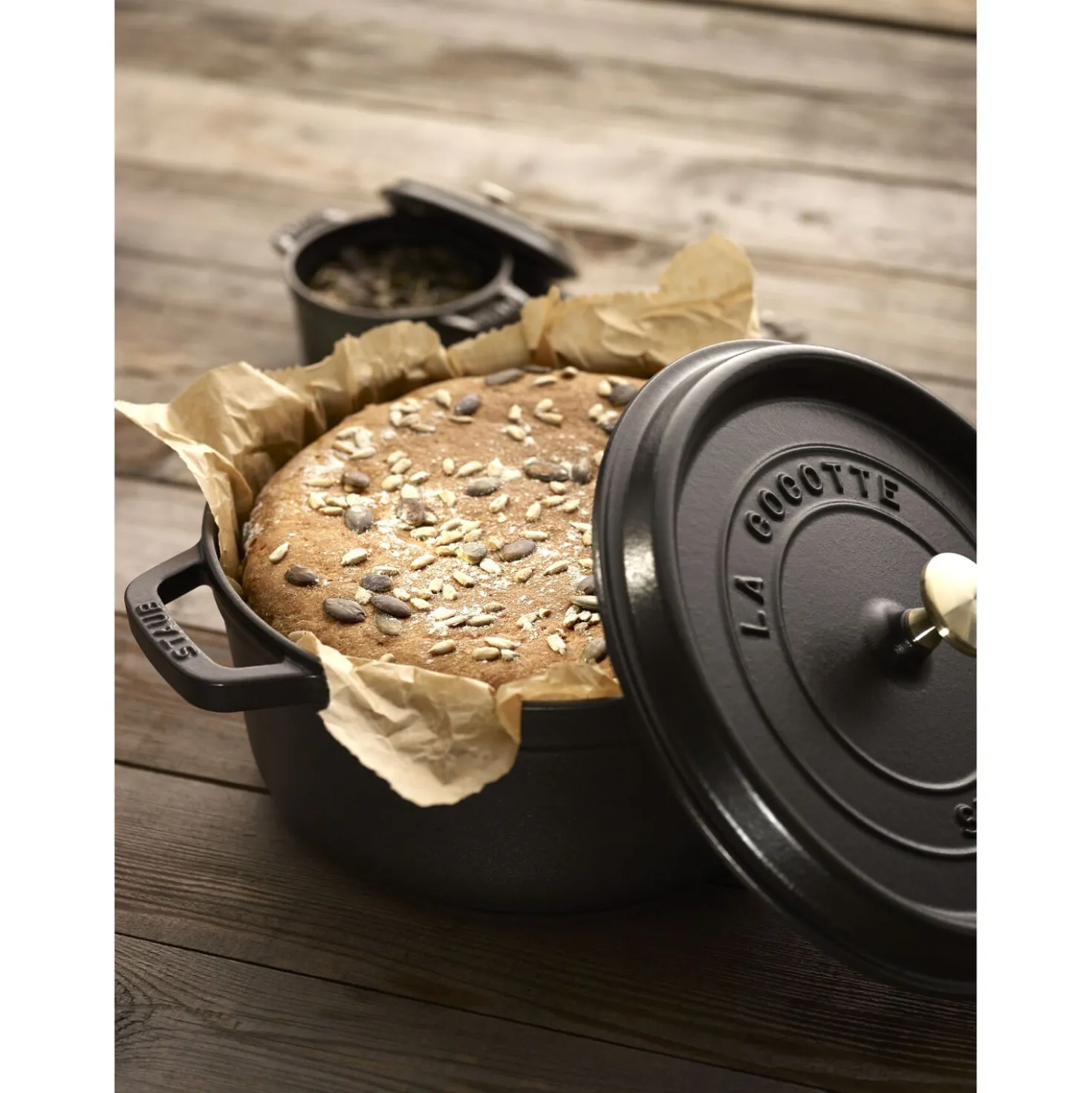 5.5 qt, Round, Dutch Oven, Black Matte - Factory Second