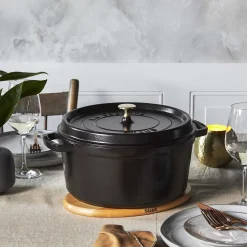 4 qt, Round, Dutch Oven, Black Matte