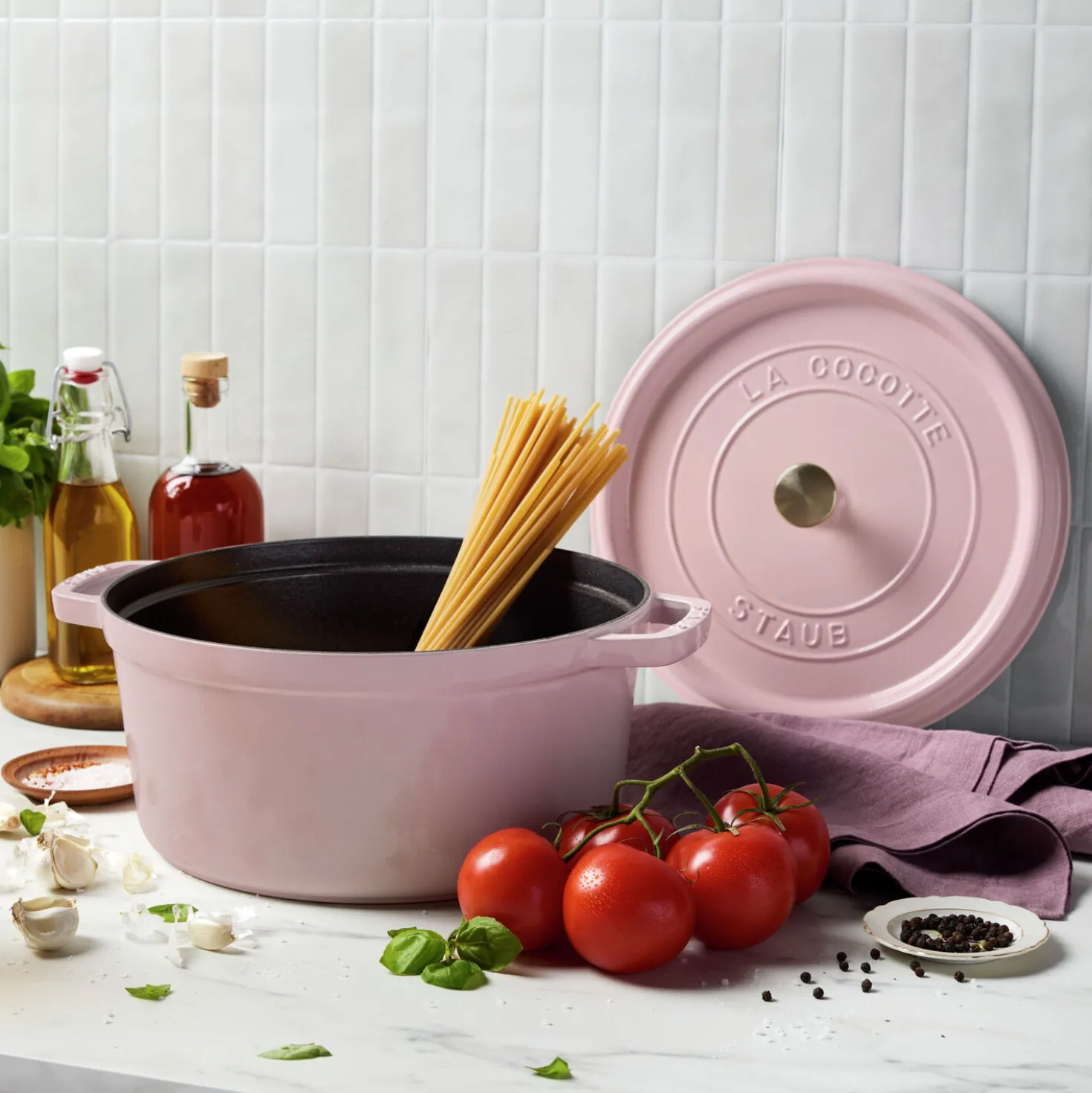 7 qt, Round, Dutch Oven, Pink Peony - Factory Second
