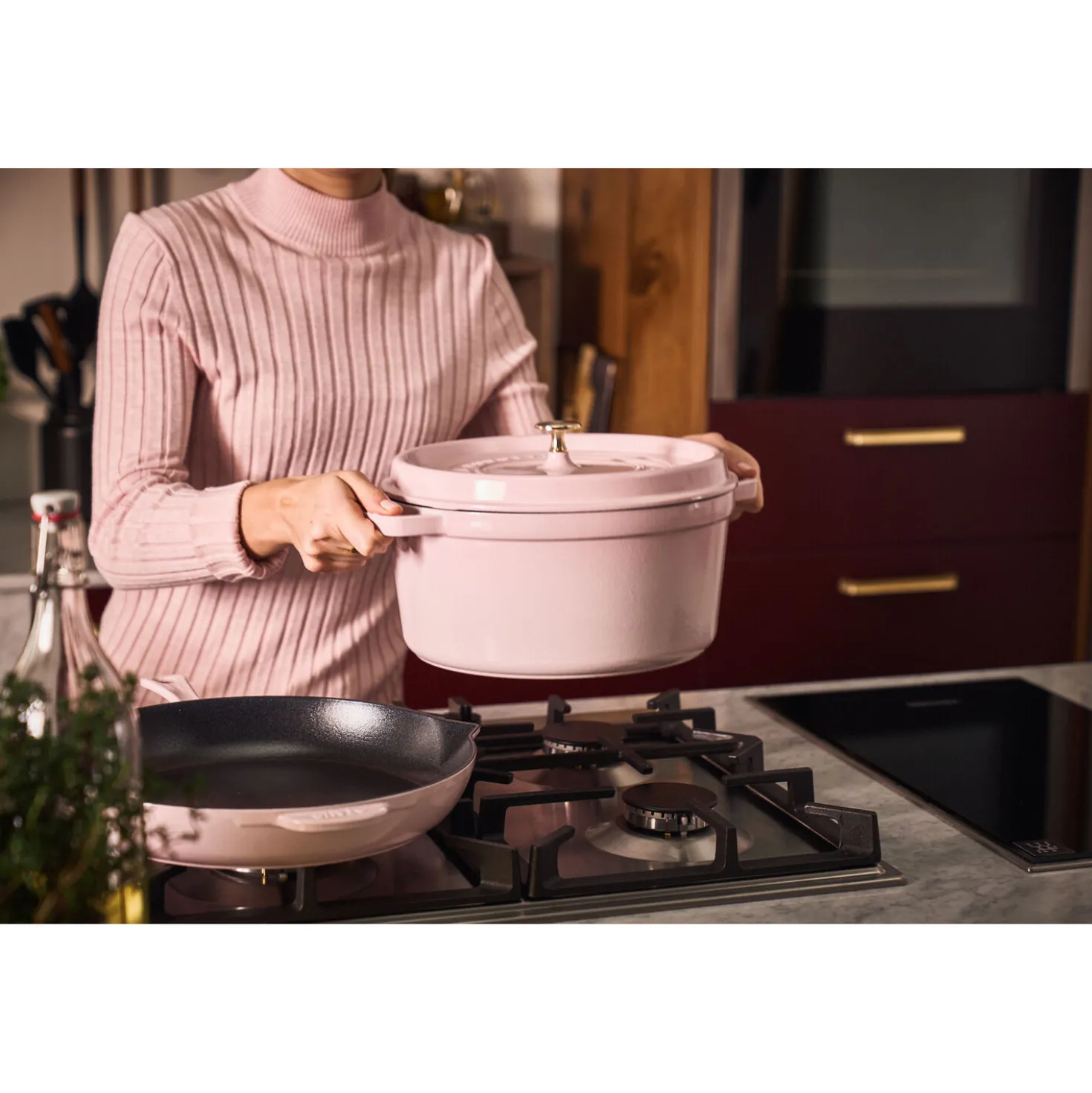 5.5 qt, Round, Dutch Oven, Pink Peony