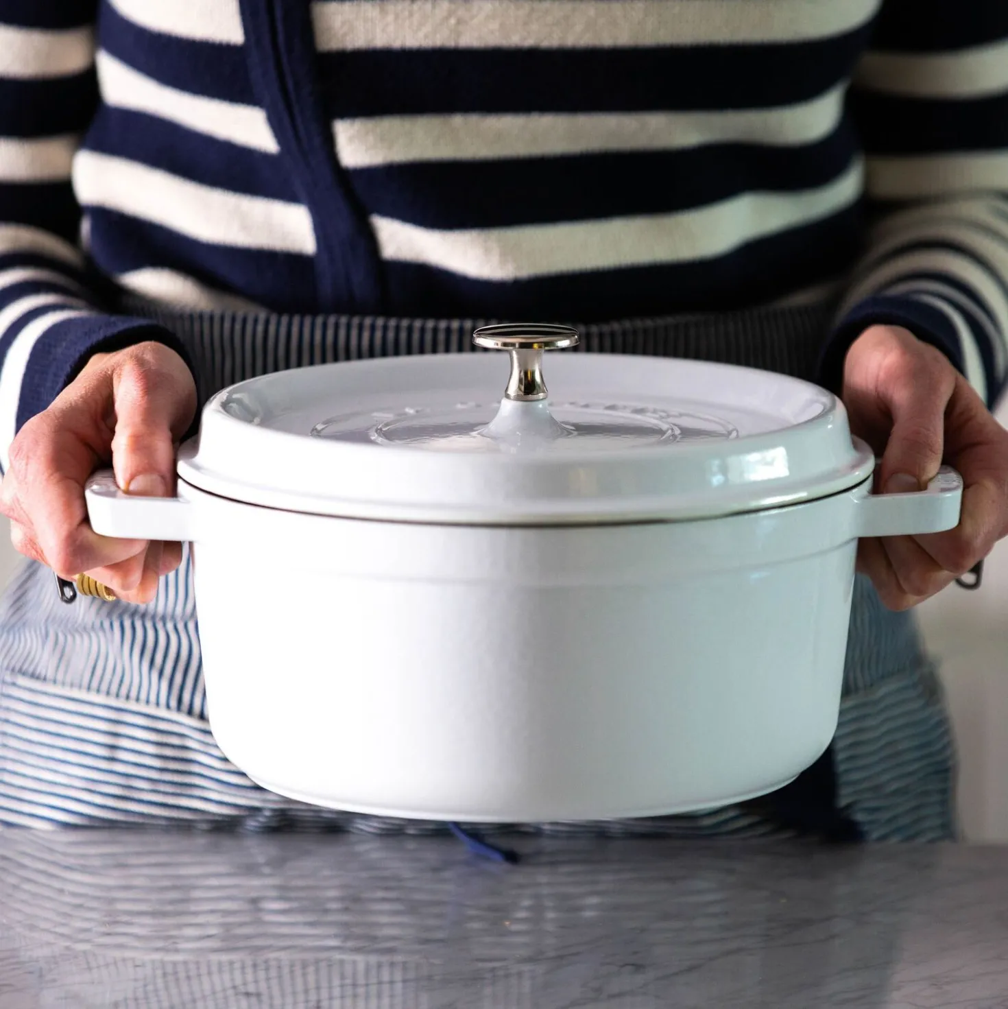 4 qt, Round, Dutch Oven, Pure-white