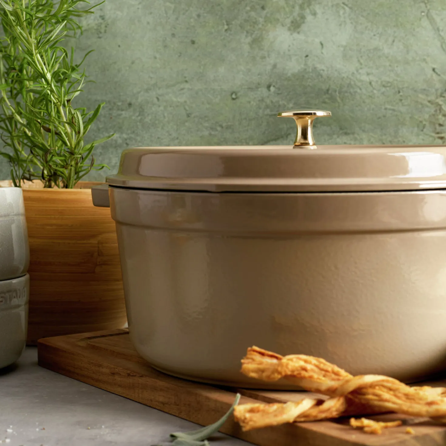 5.5 qt, Round, Dutch Oven, Sesame