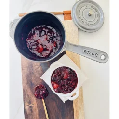 1.5 qt Sauce Pan, Cast Iron
