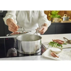 2.25 qt Sauce Pan With Lid, 18/10 Stainless Steel