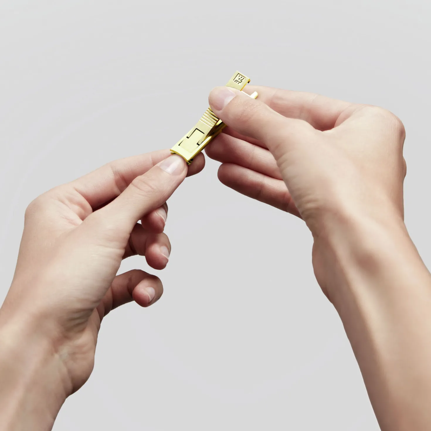 Compact Nail Clippers - Matt Gold