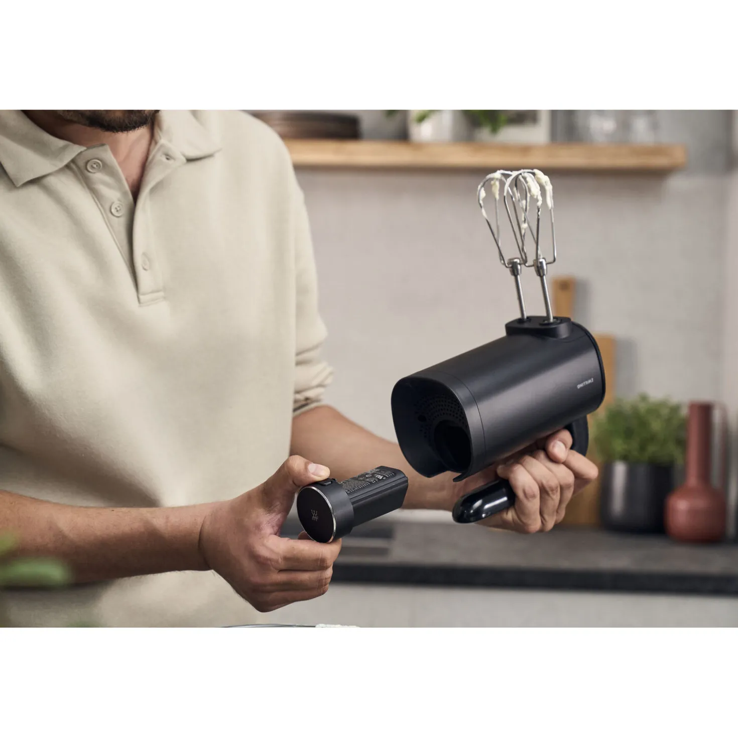 Cordless Hand Mixer, Starter Set Including Battery