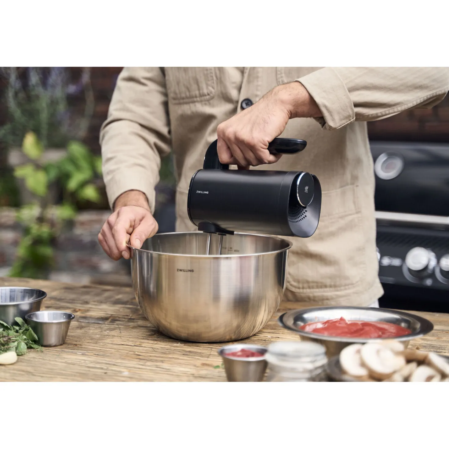 Cordless Hand Mixer, Starter Set Including Battery