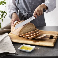 Country Bread Knife 9 inch, inverted serrated edge