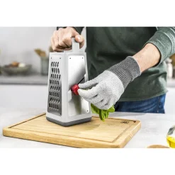 Cut resistant glove