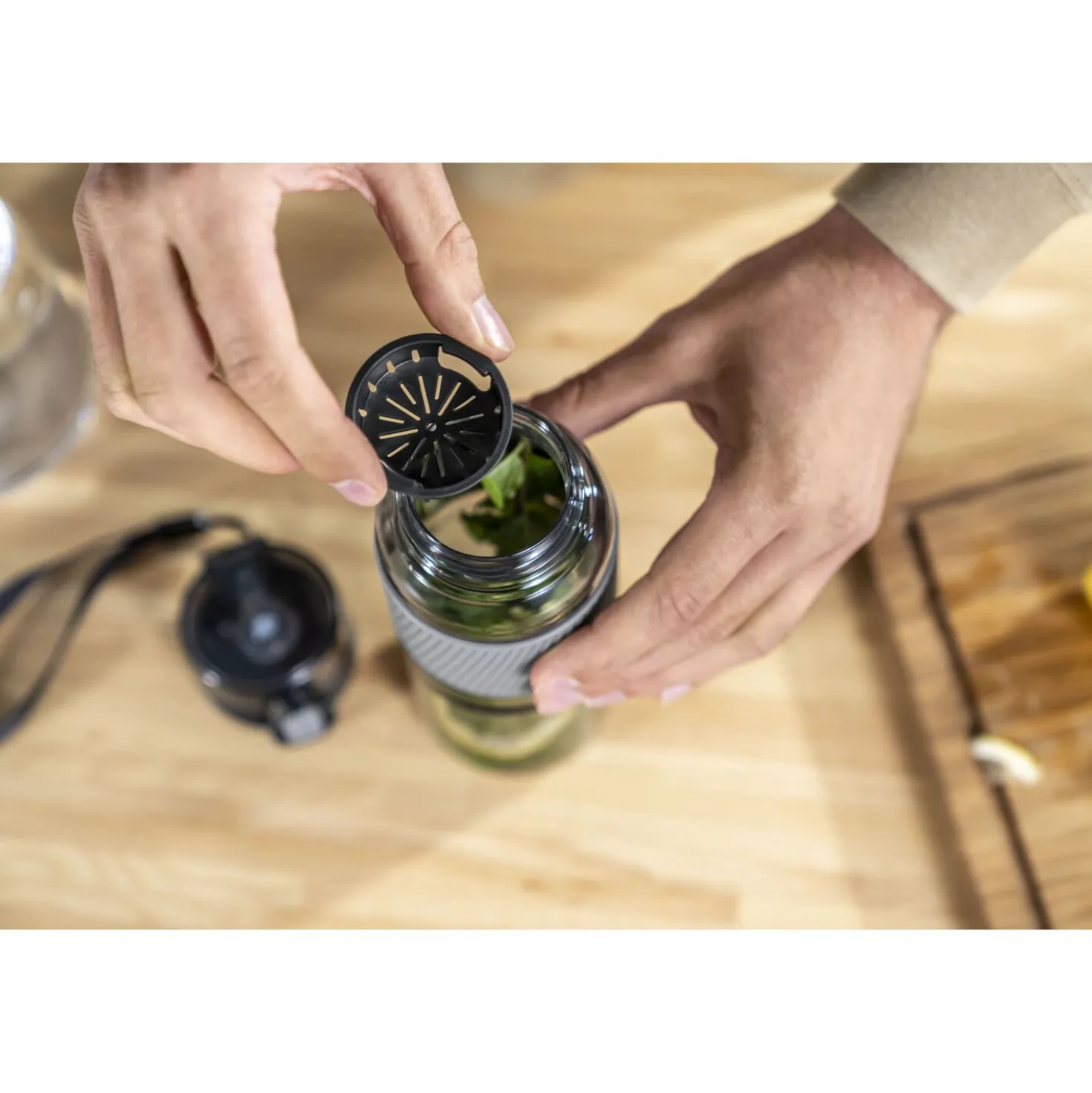 Drinking bottle, 680 ml, tritan, black matte