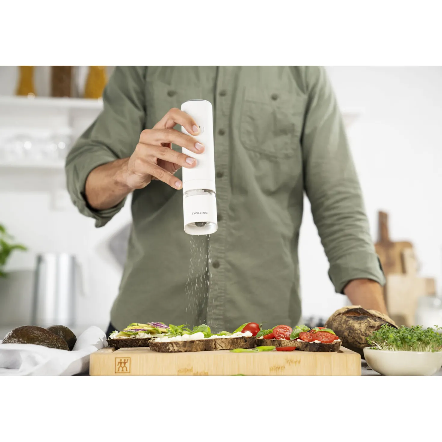 Electric Salt/Pepper Mill, white