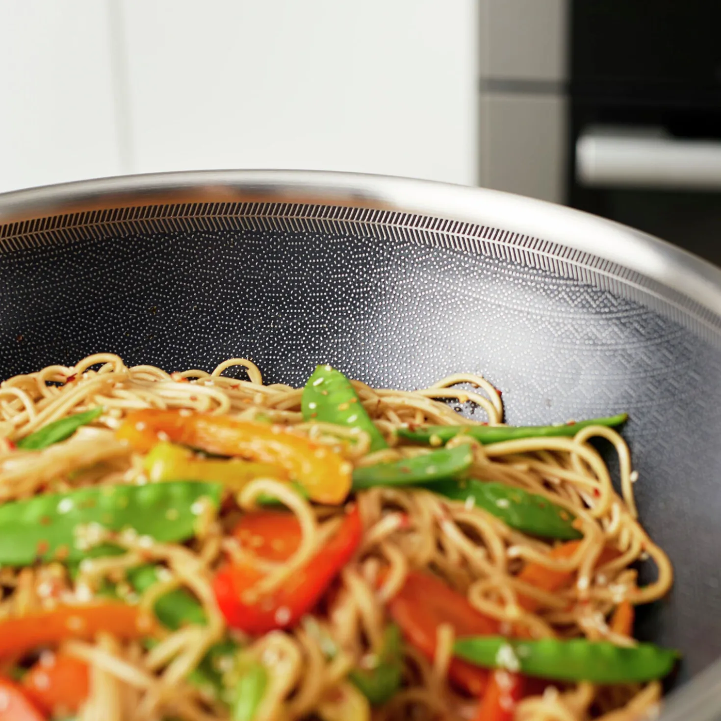 12-inch, 18/10 Stainless Steel, Wok With Lid, Silver