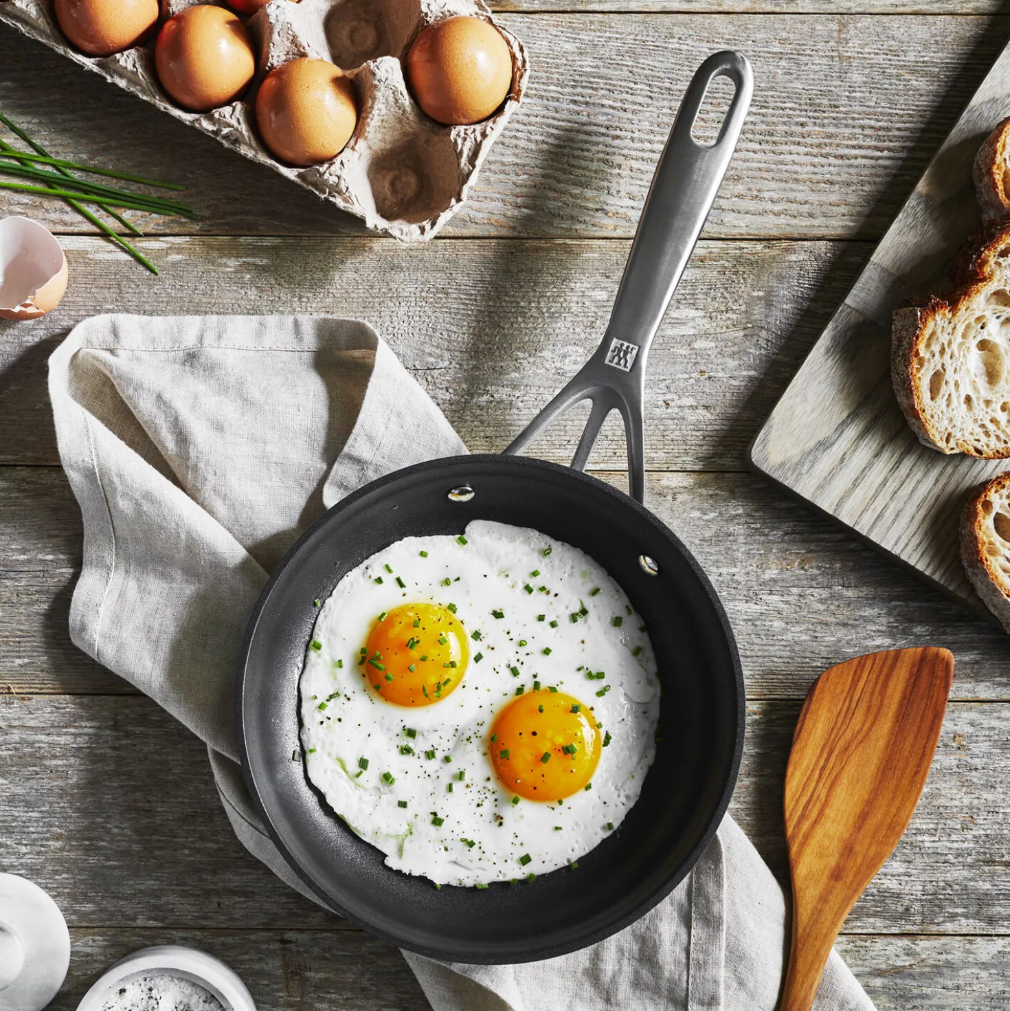 8-inch, Aluminum, Non-stick, Hard Anodized Fry Pan
