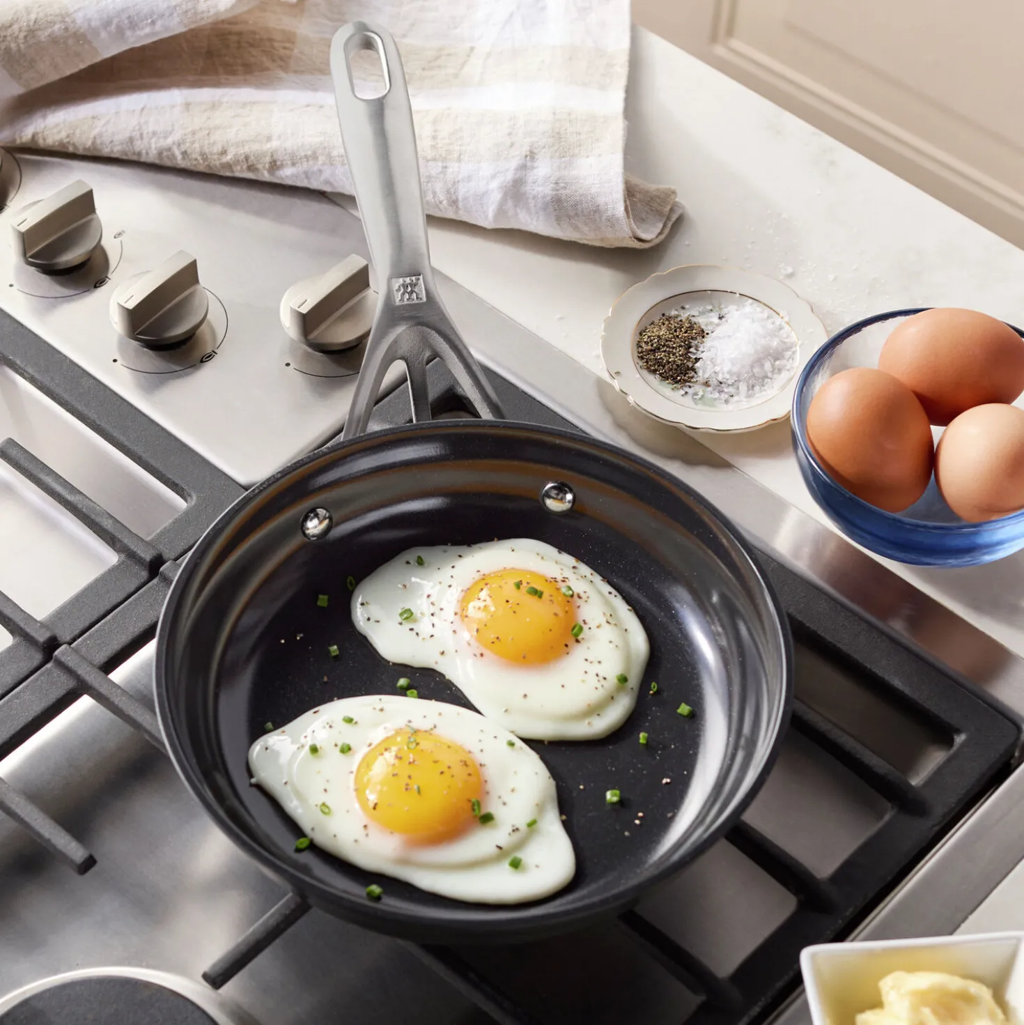 8-inch, Aluminum, Non-stick, Hard Anodized Fry Pan