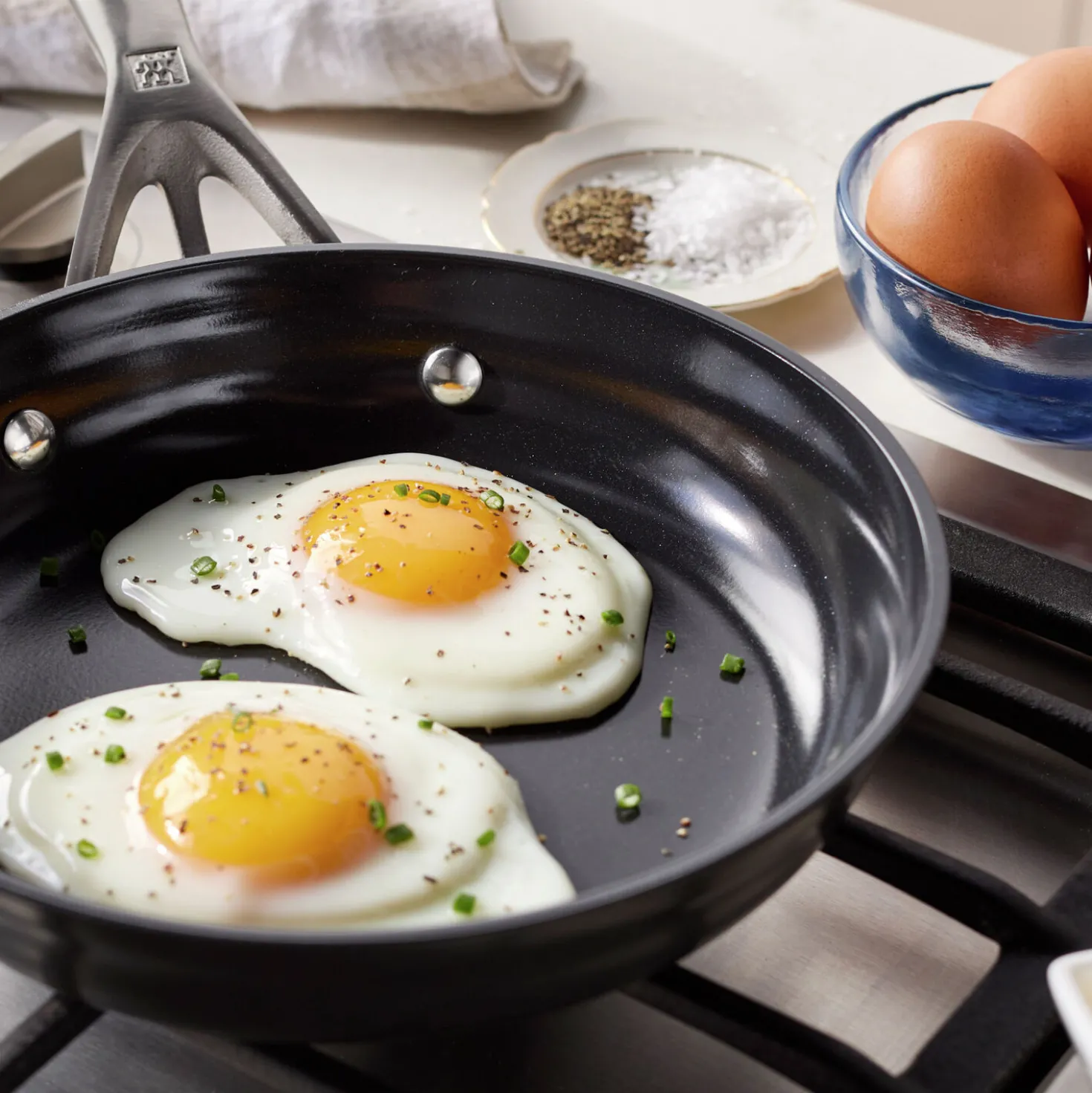 8-inch, Aluminum, Non-stick, Hard Anodized Fry Pan