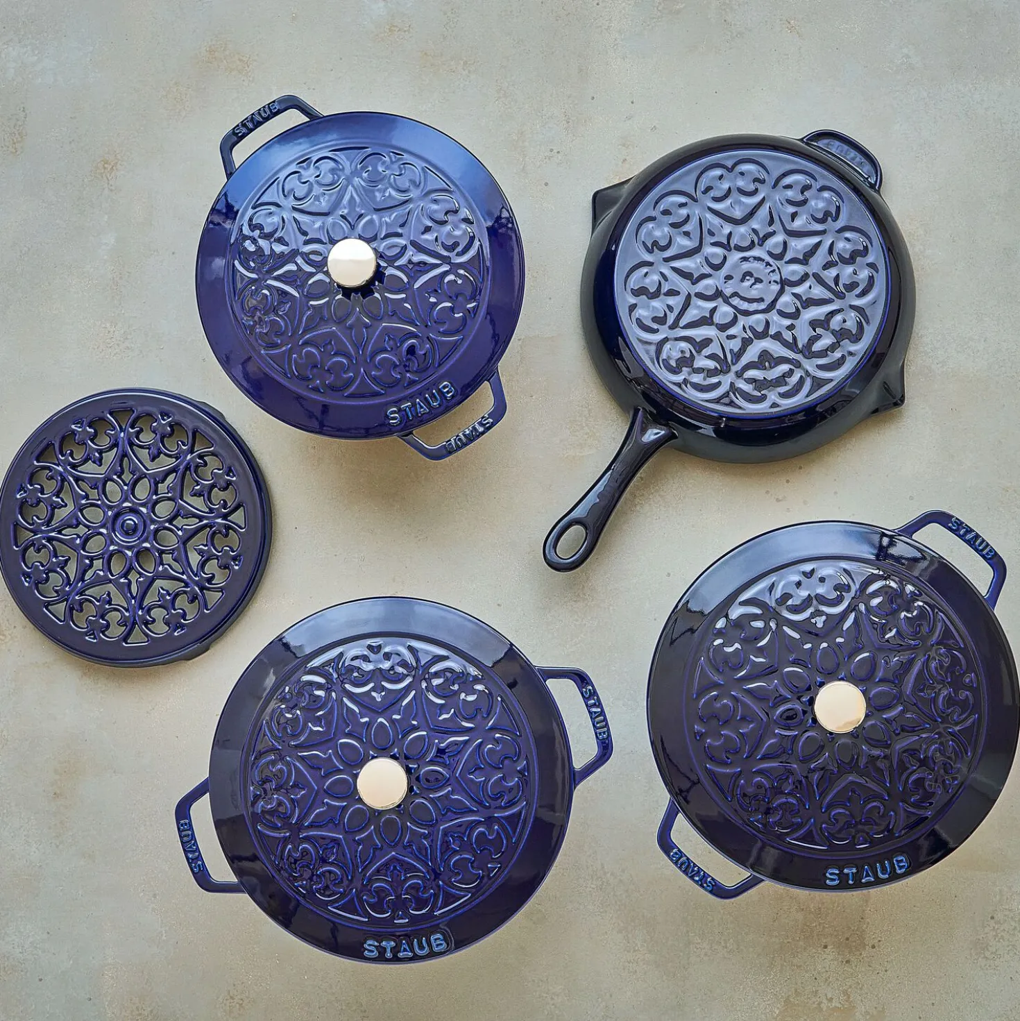 9-inch, Round, Cast Iron Lilly Trivet, Dark Blue