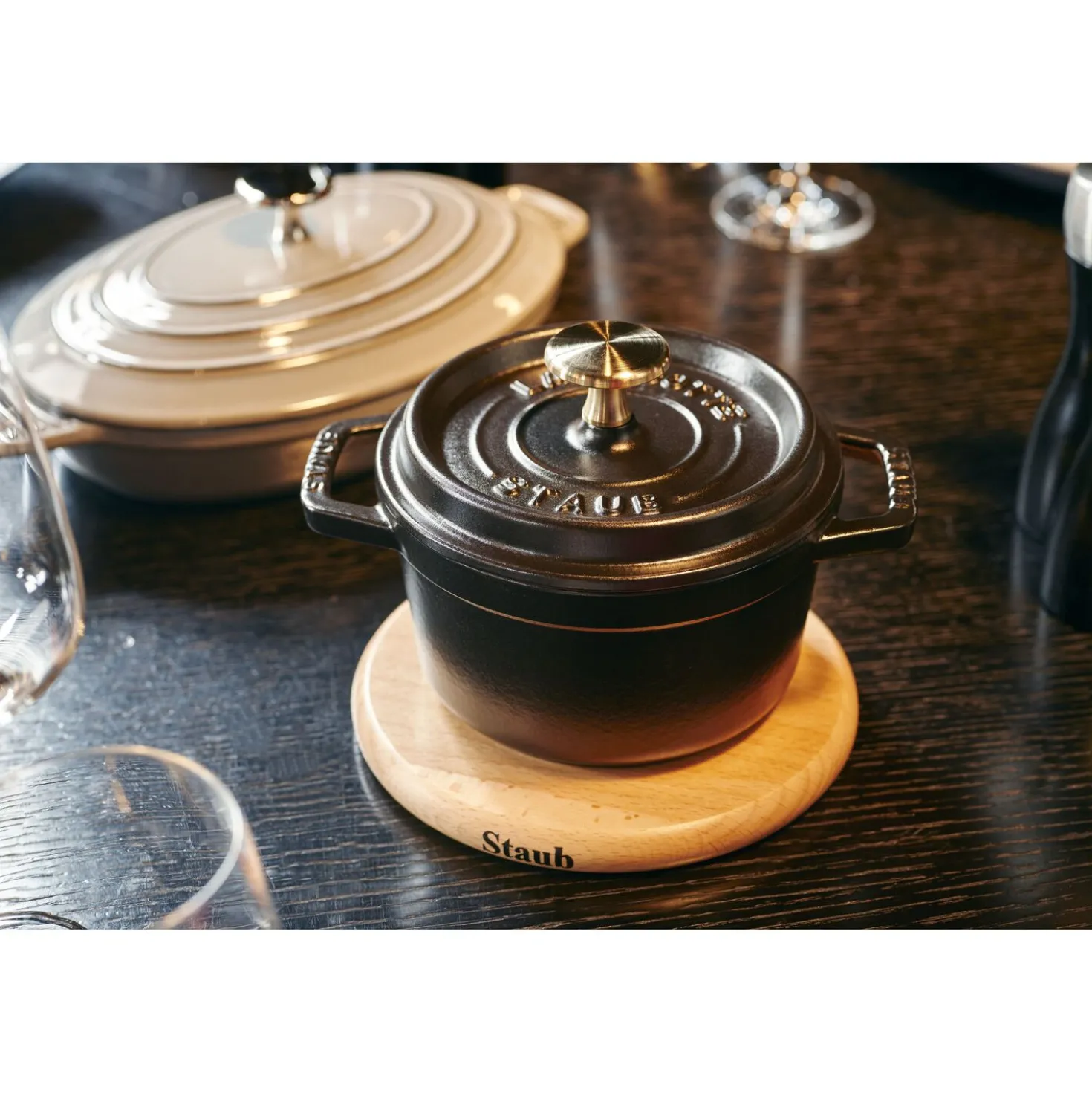 6-inch, Round, Magnetic Wood Trivet, Brown