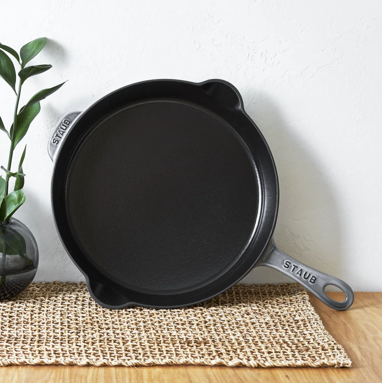 11-inch, Traditional Deep Skillet, Graphite Grey