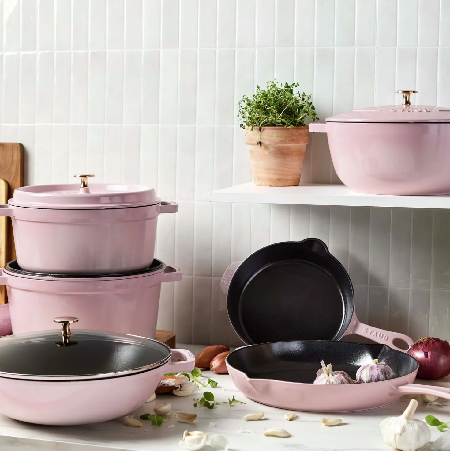 11-inch, Traditional Deep Skillet, Pink Peony