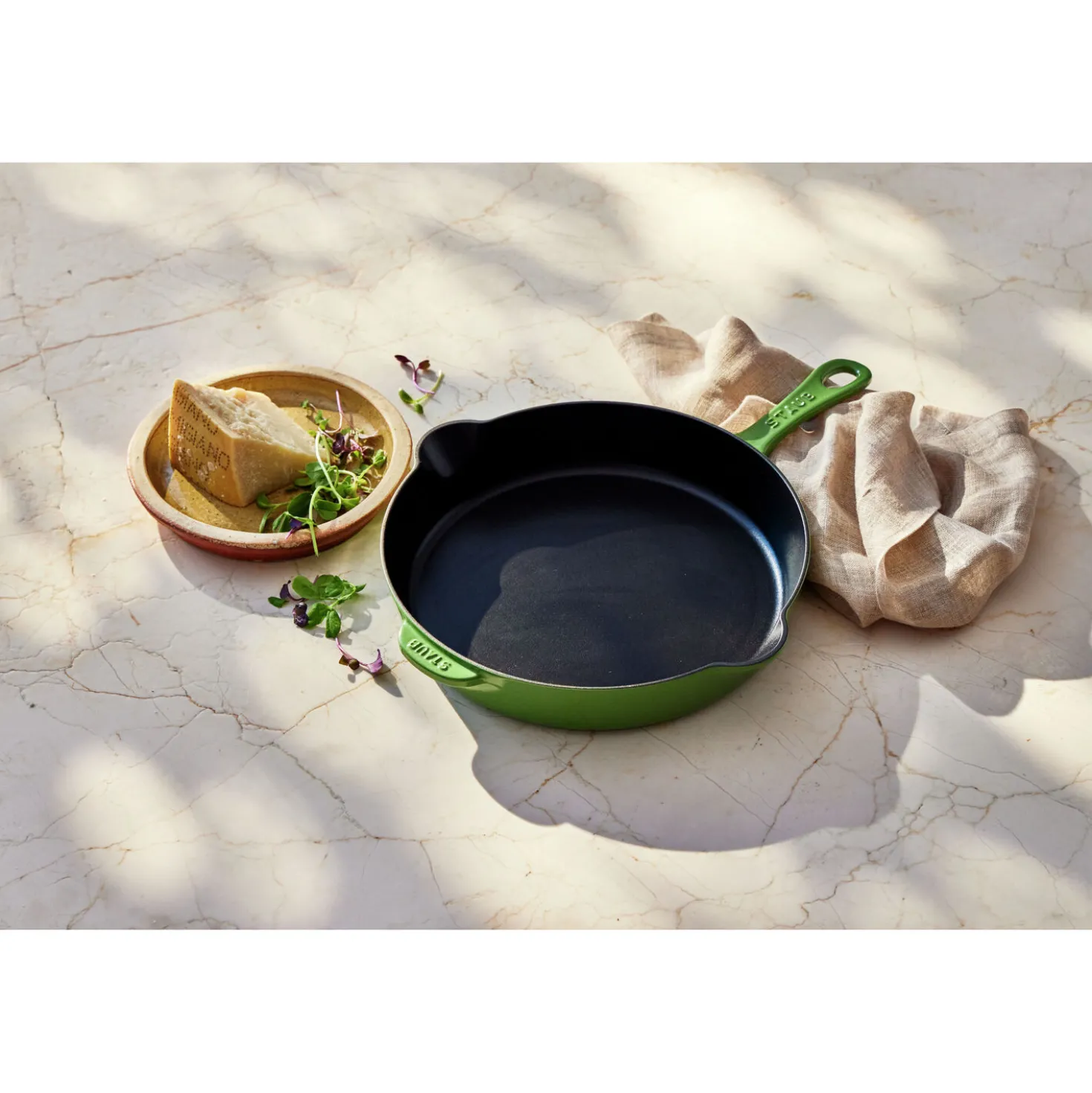 11-inch, Traditional Deep Skillet, Pistachio
