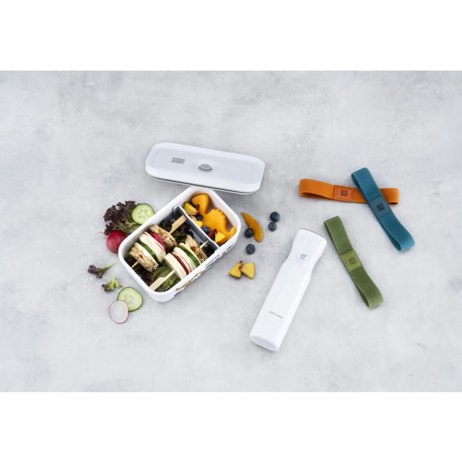 M, DINOS Vacuum Lunch Box, Plastic, White-grey