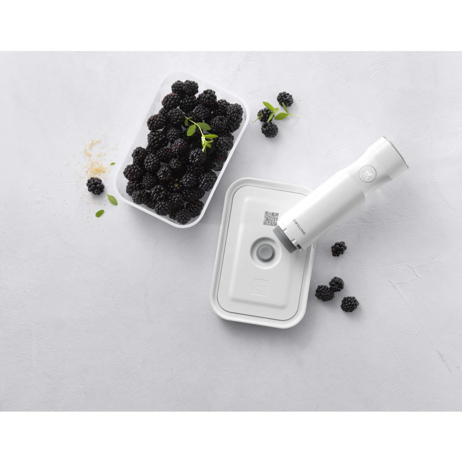 M, Vacuum Container, Plastic, Semitransparent-grey