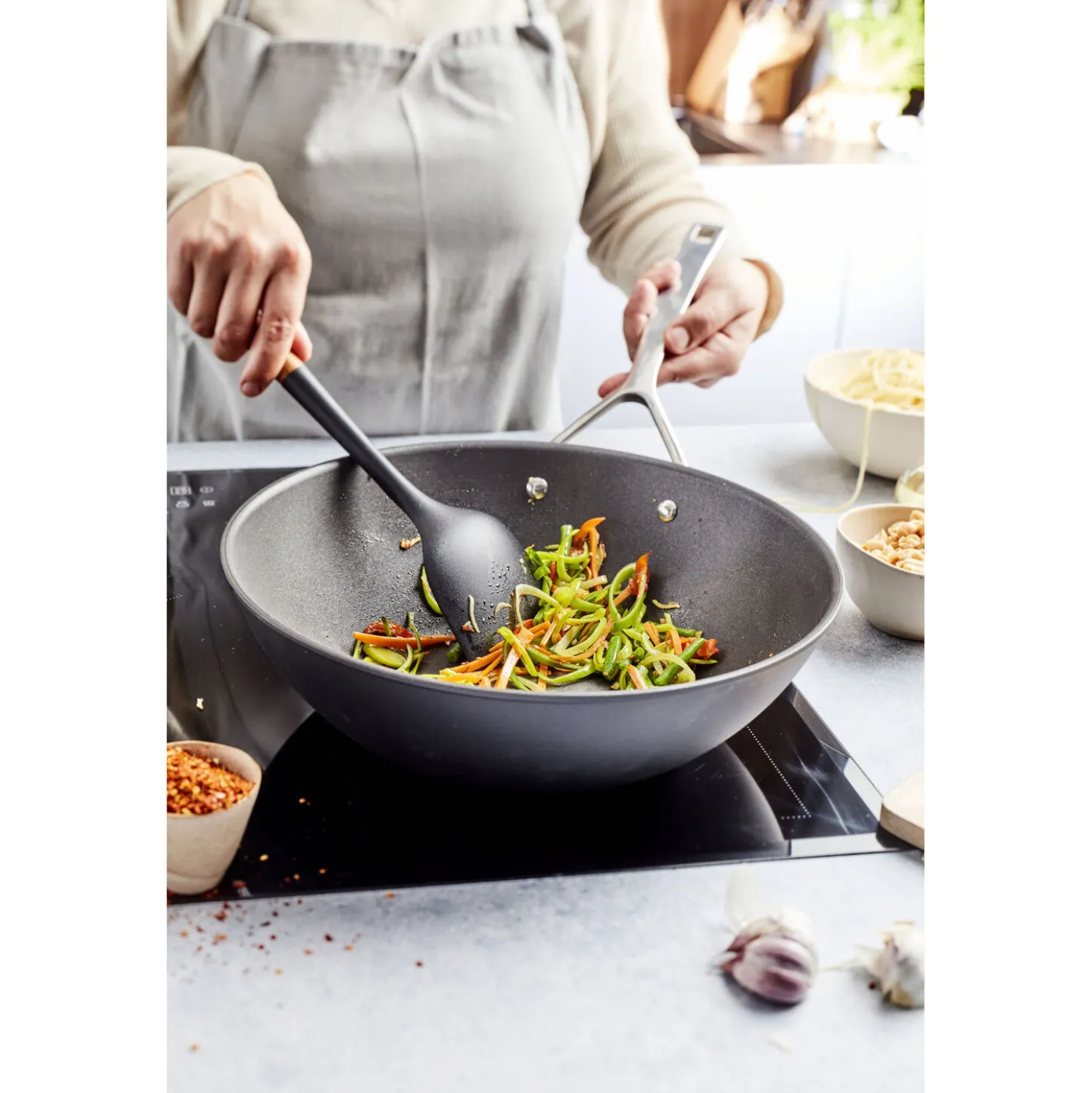 Nonstick Perfect Pan, 12 inch, aluminum