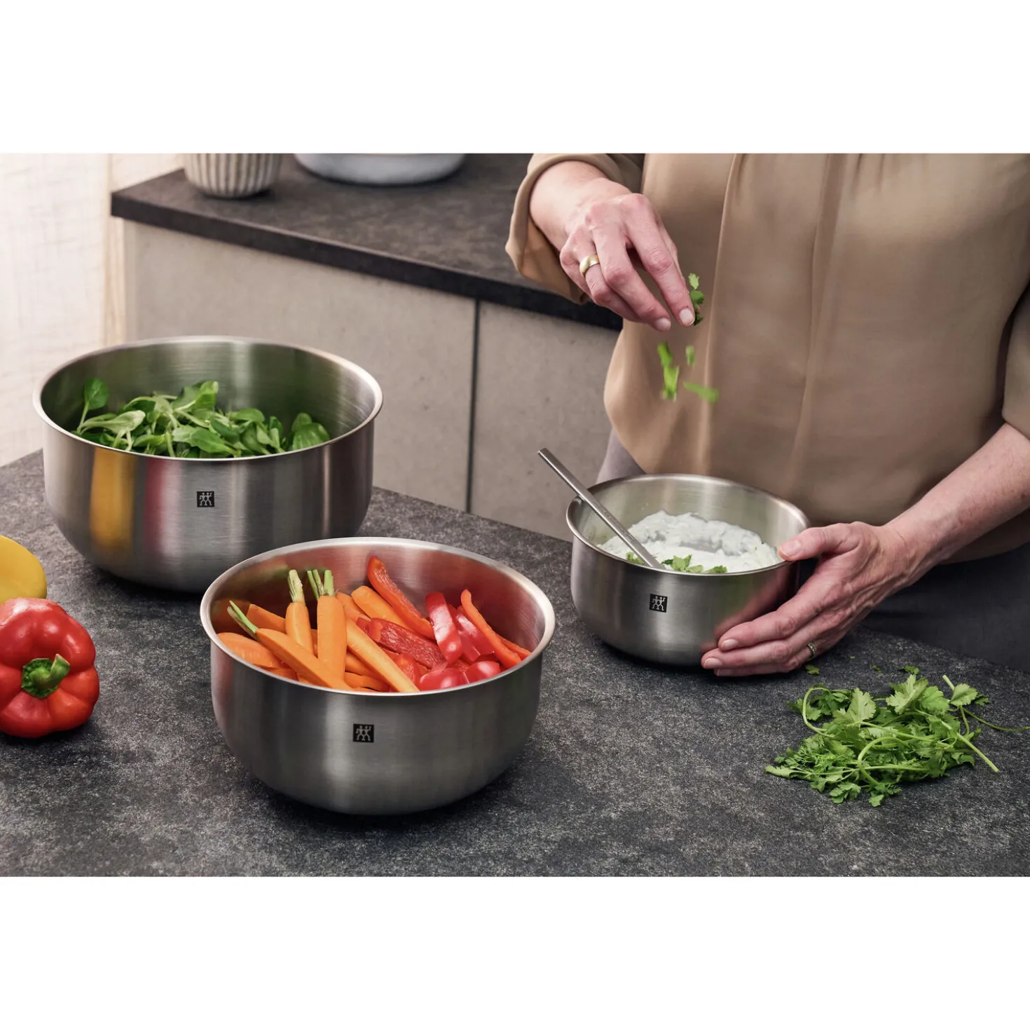 6-pc, Bowl and Strainer Set, silver