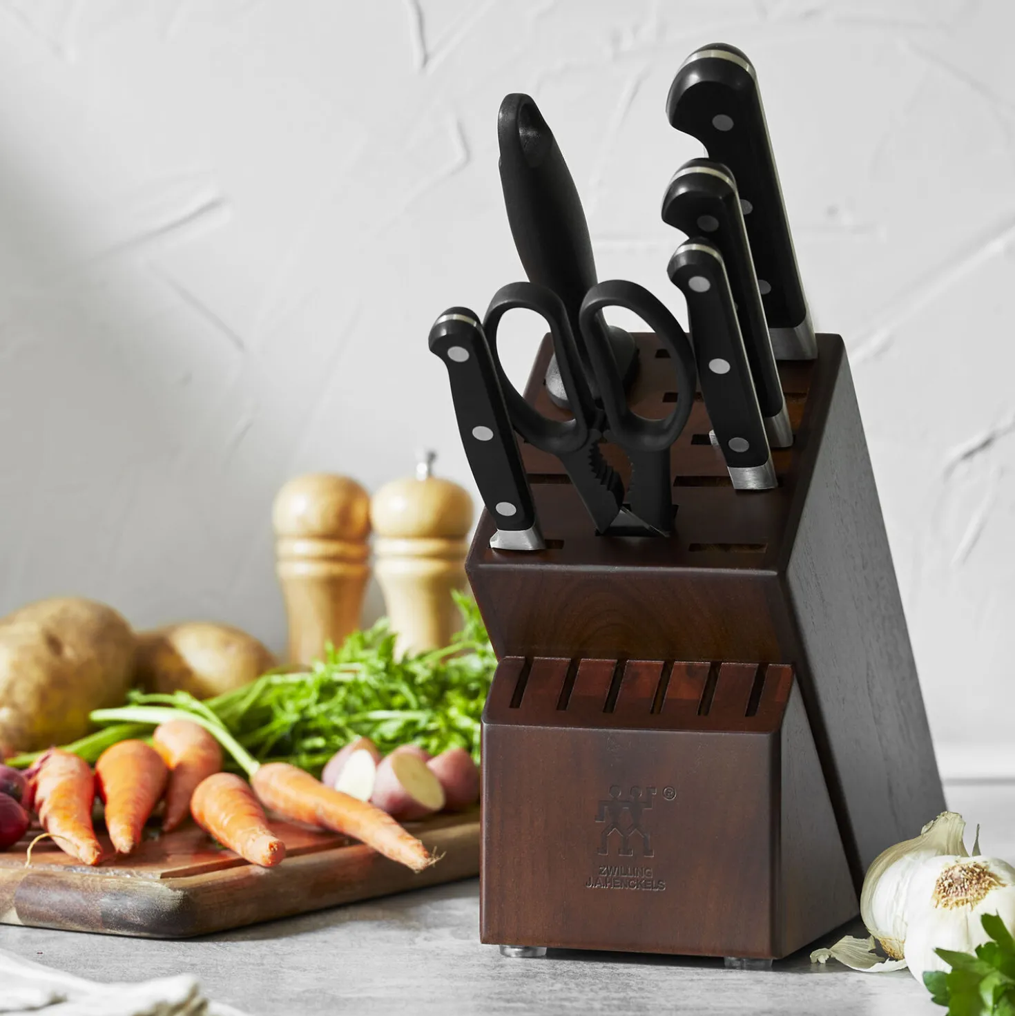7-pc, Knife block set, walnut