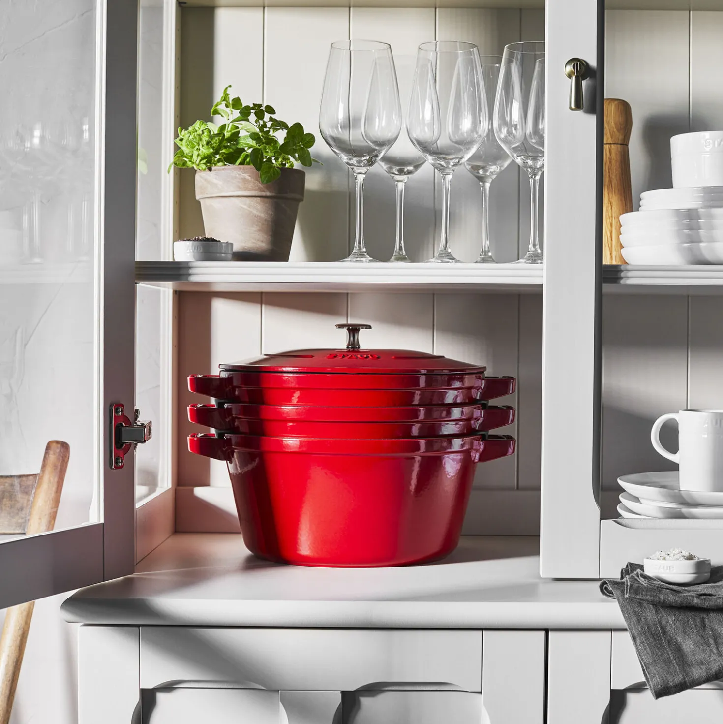 4-pc Stackable Set, Cherry, Cast Iron