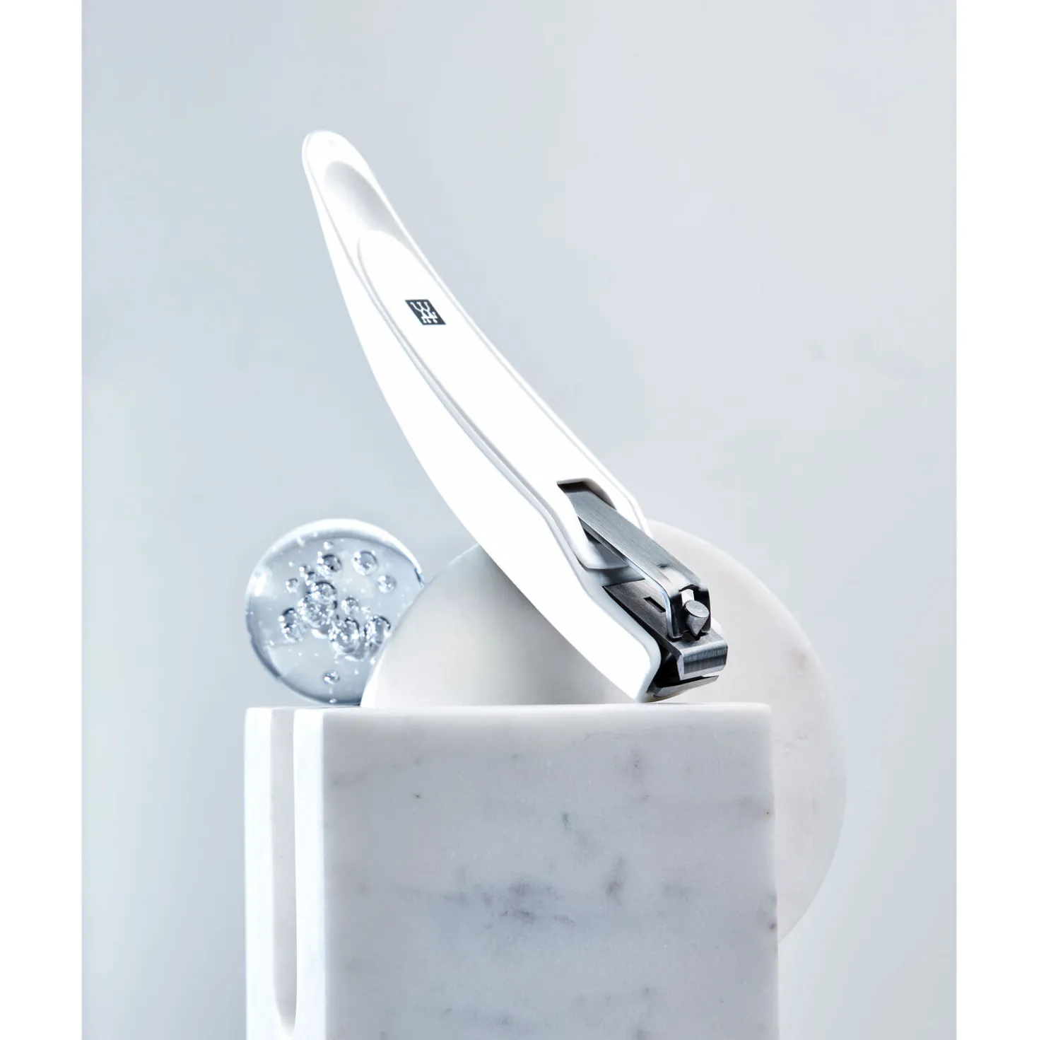 Pedicure nail clippers with nail catch, stainless steel | white