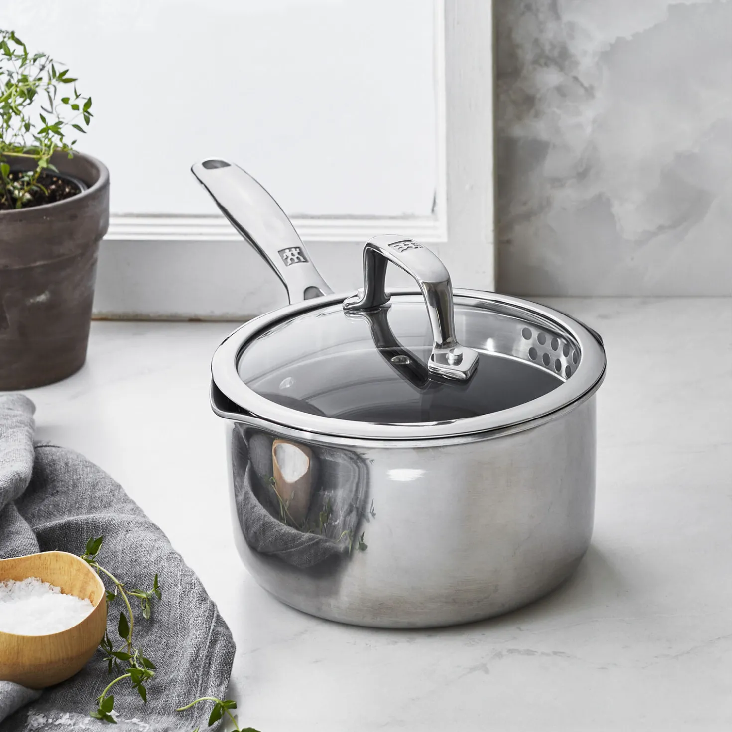 Sauce pan, 2 qt, 18/10 Stainless Steel, Ceramic coating