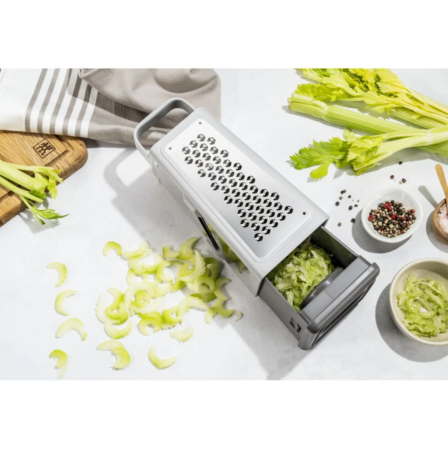 Tower/box grater, grey
