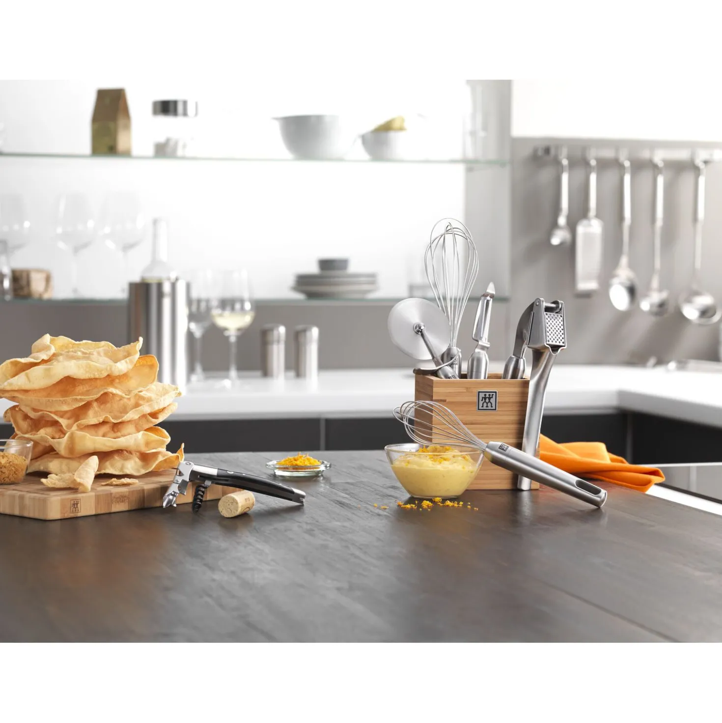 Whisk Large
