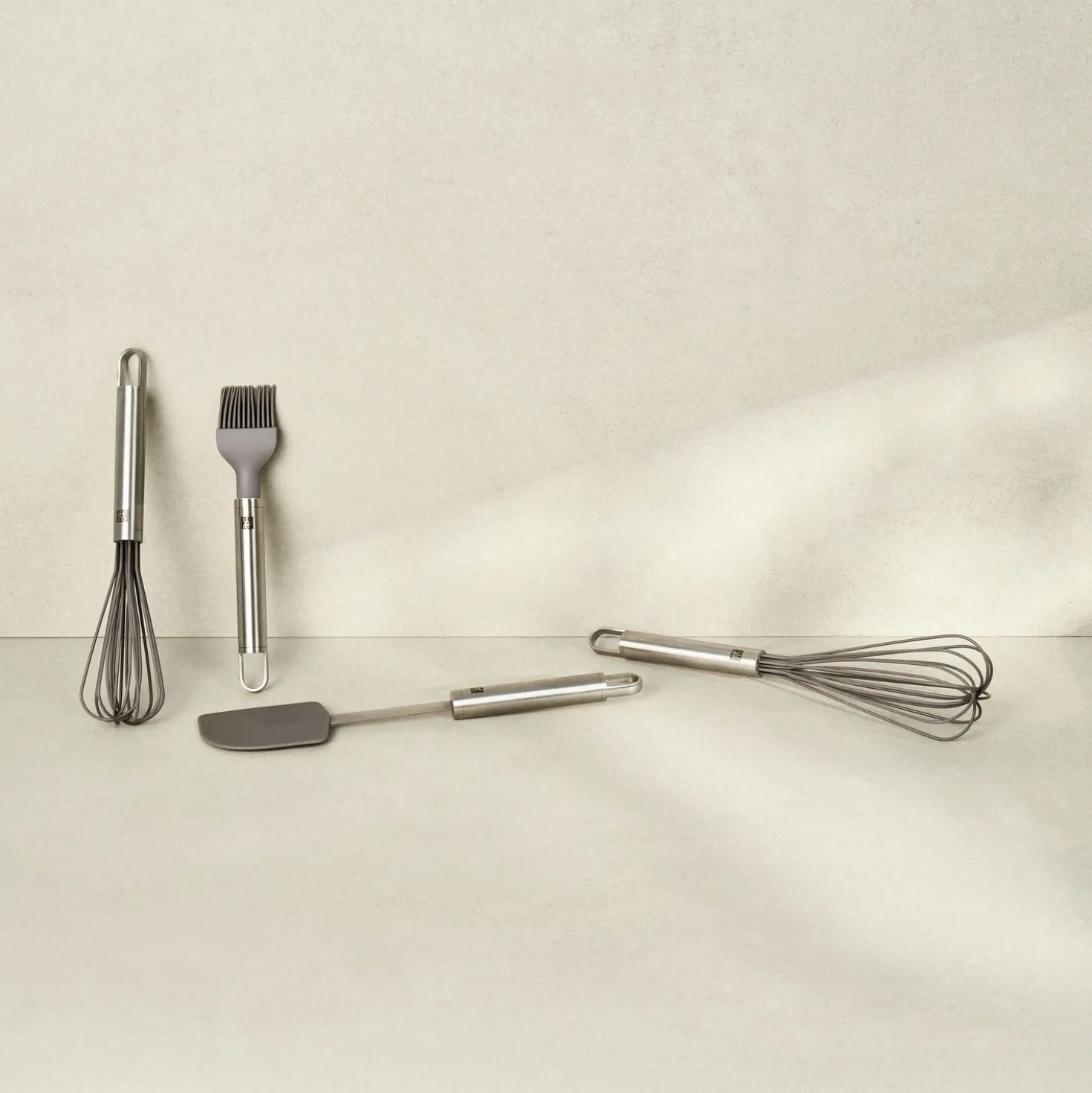Whisk Small
